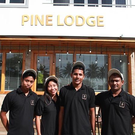 Pine Lodge Malé Exterior foto